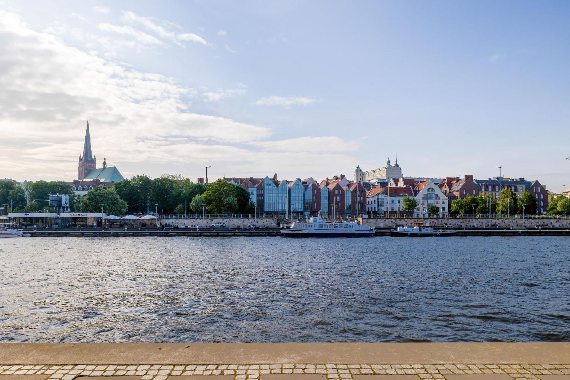 Gran & Marina Podzamcze Apartments Szczecin By Noclegi Renters Ngoại thất bức ảnh